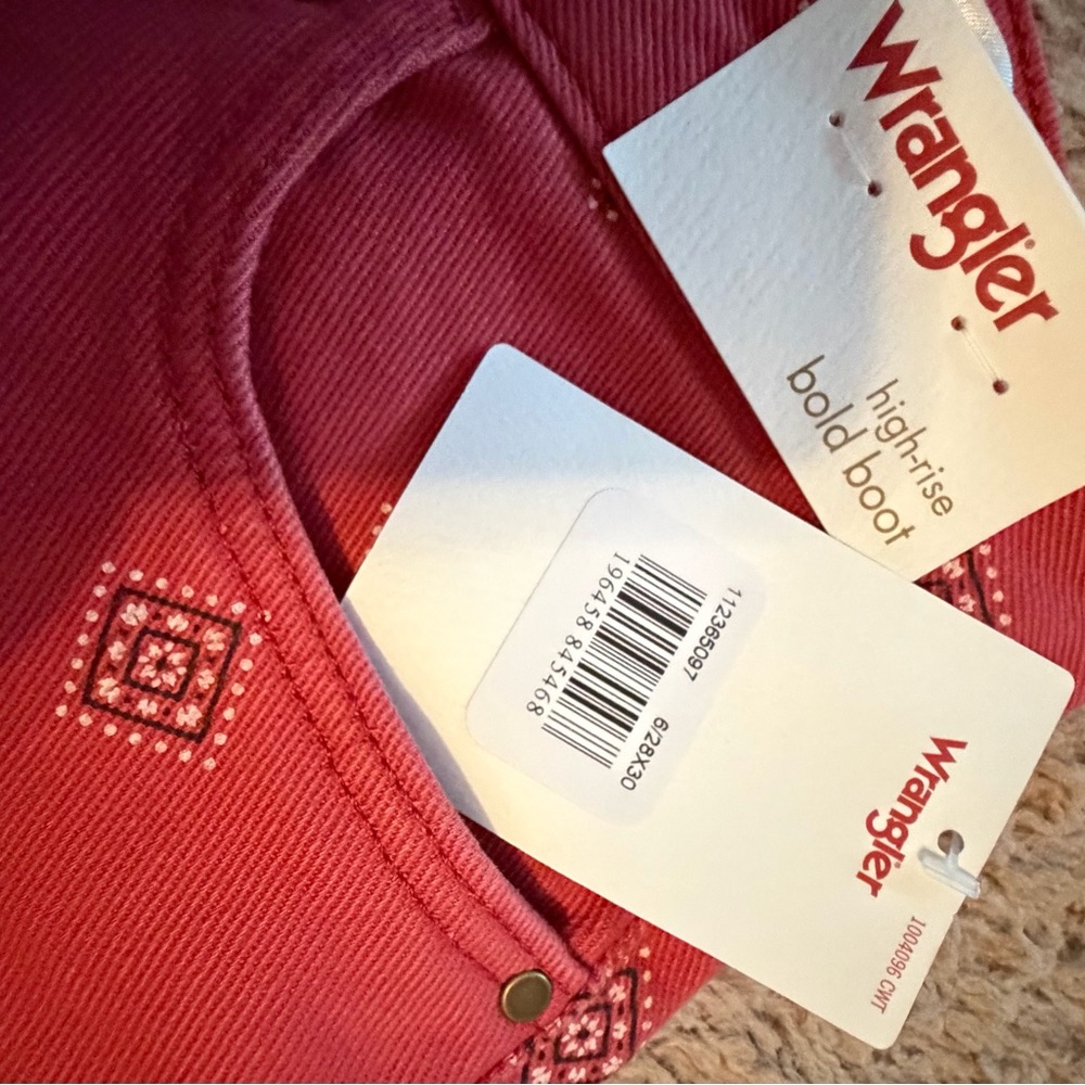 Wrangler High-Rise Bold Boot Jeans Bandanna Print - Picture 5 of 9